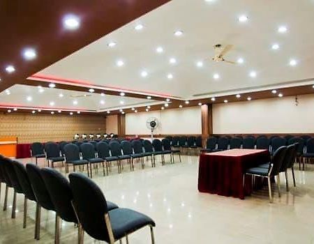 Didi Hotel Lakhnau Kültér fotó