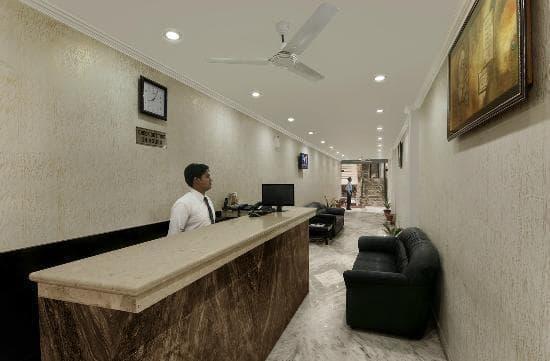 Didi Hotel Lakhnau Kültér fotó
